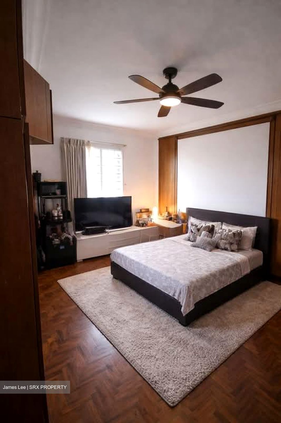 Melville Park (D18), Condominium #559930331